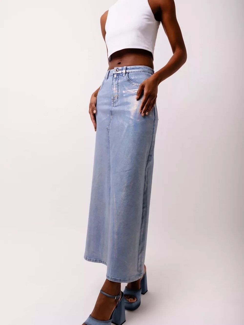 AMYLYNN Light Blue Denim Maxi Skirt - Classic High-Rise Style